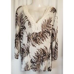 Women's Top Crinkle Pleated Stretch Boho Tropical  Neckline Accent Size Large